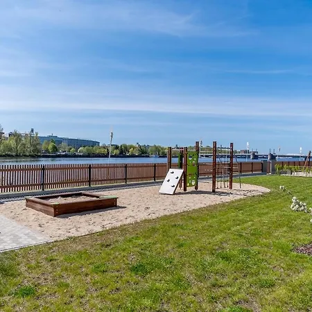 Apartment Family Near River, Big Balcony, Free Parking