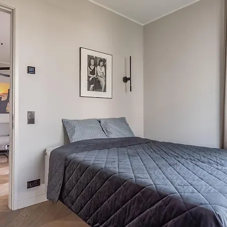 Apartment Family Near River, Big Balcony, Free Parking Parnu