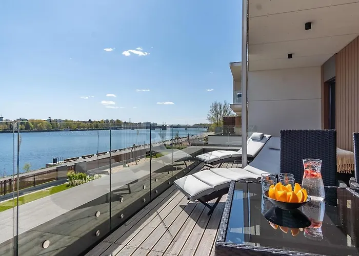 Family Near River, Big Balcony, Free Parking Apartmán *