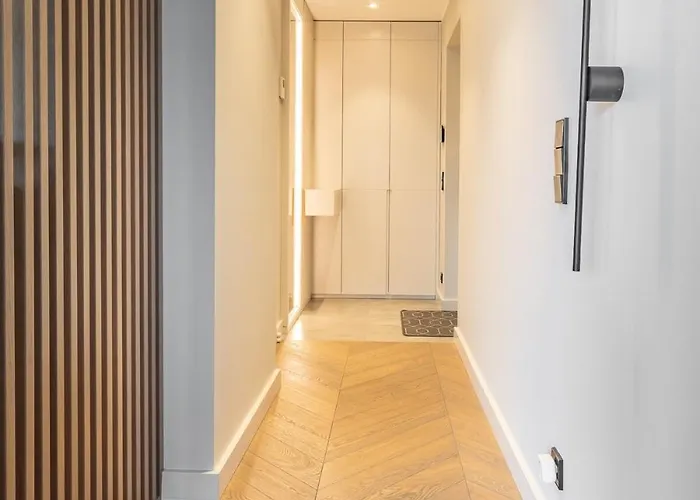 Family Near River, Big Balcony, Free Parking Pärnu