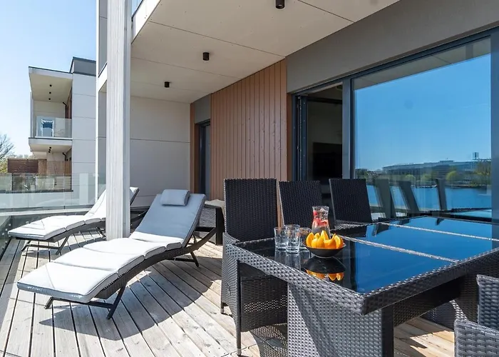 Apartmán Family Near River, Big Balcony, Free Parking *